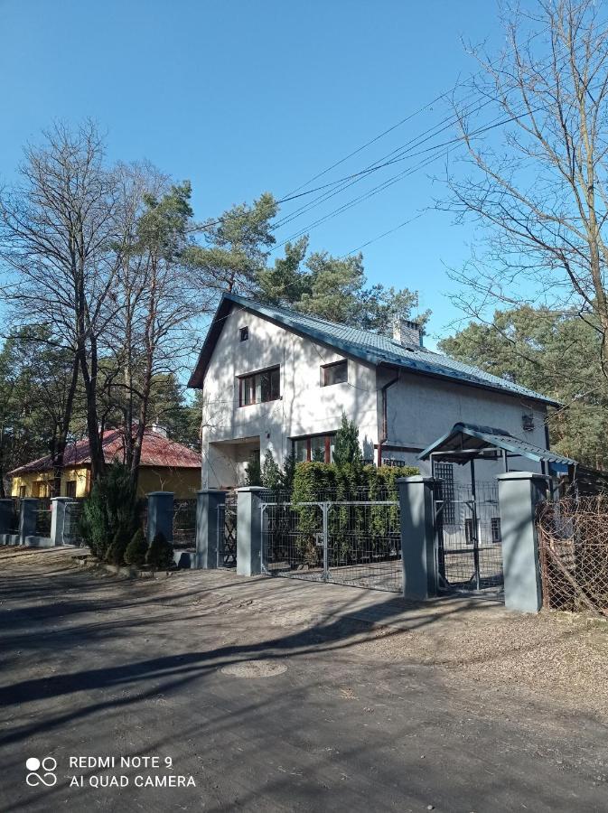 Swierkowa 26 Taniespanie Legionowo Dış mekan fotoğraf